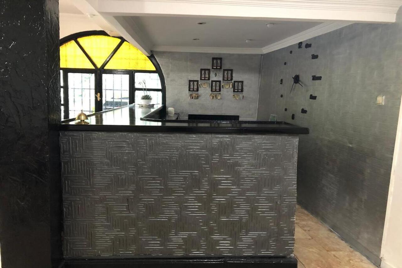 בלדיבי Kromer Garden Hotel מראה חיצוני תמונה